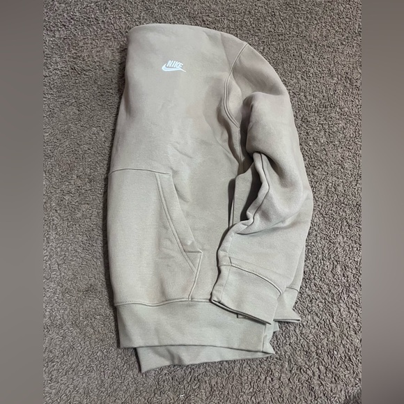 Nike Men's Beige Hoodie - Picture 2 of 4